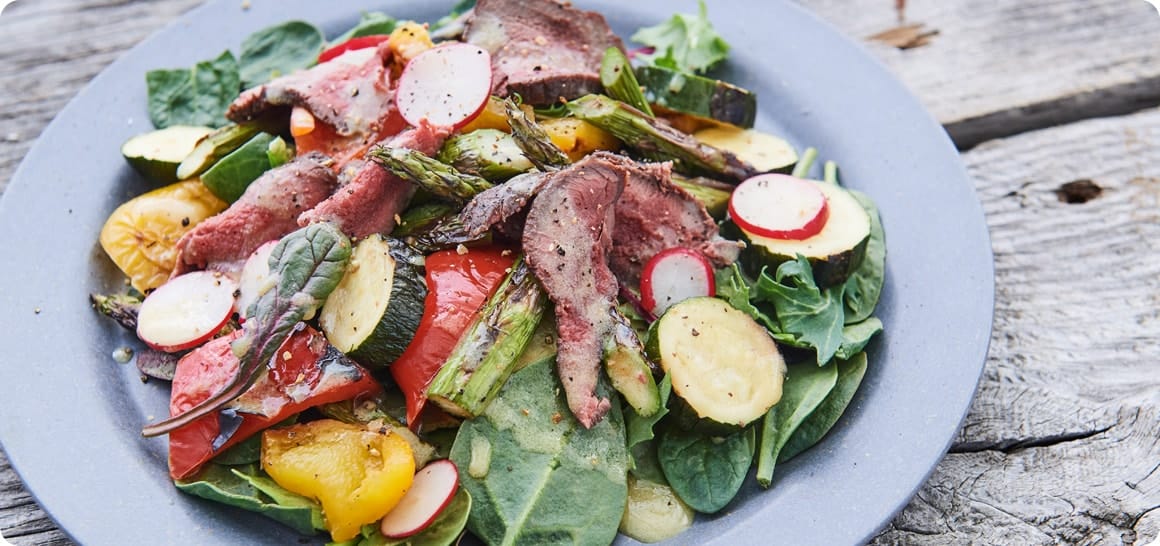 鹿肉のローストサラダ